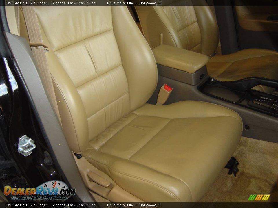 1996 Acura TL 2.5 Sedan Granada Black Pearl / Tan Photo #23