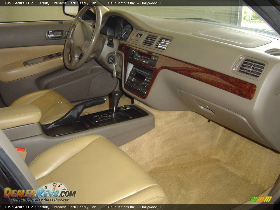 1996 Acura TL 2.5 Sedan Granada Black Pearl / Tan Photo #25