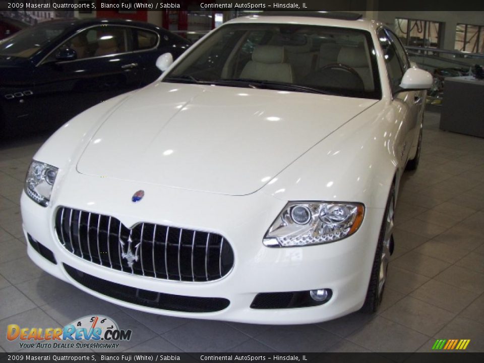 2009 Maserati Quattroporte S Bianco Fuji (White) / Sabbia Photo #1
