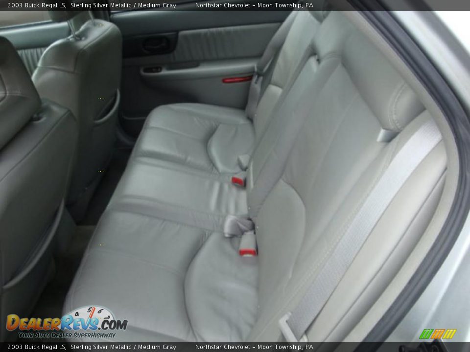 2003 Buick Regal LS Sterling Silver Metallic / Medium Gray Photo #9