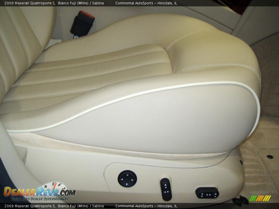 2009 Maserati Quattroporte S Bianco Fuji (White) / Sabbia Photo #17
