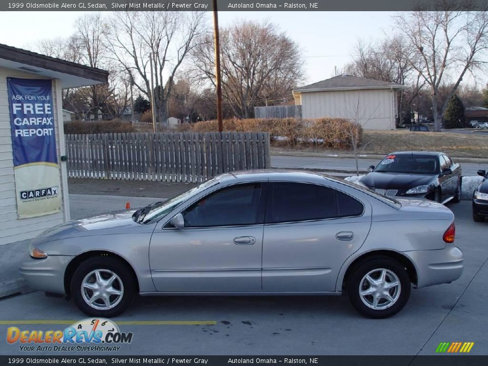 1999 Oldsmobile Alero GL Sedan Silver Mist Metallic / Pewter Gray Photo #1