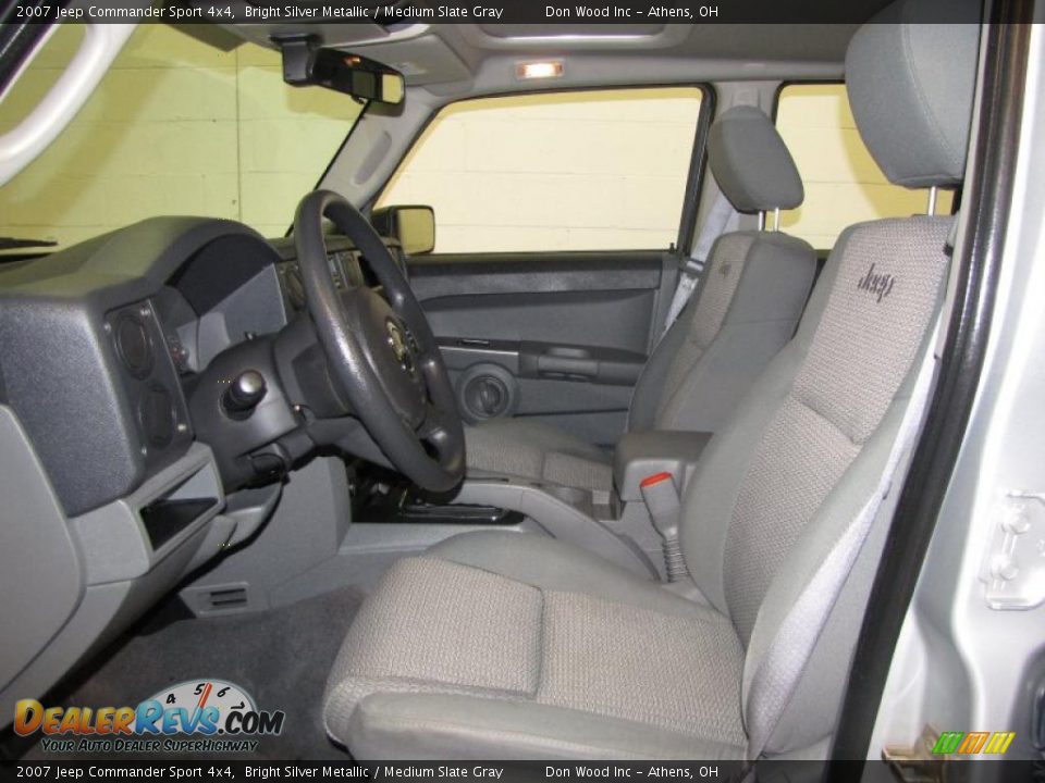 2007 Jeep Commander Sport 4x4 Bright Silver Metallic / Medium Slate Gray Photo #12
