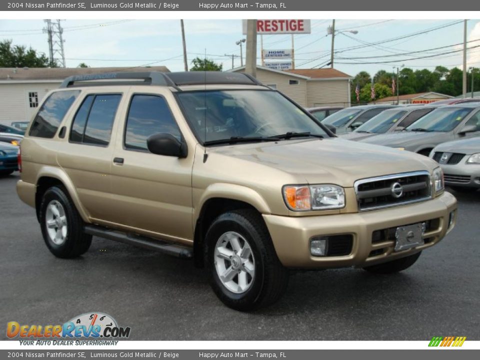 2004 Nissan Pathfinder SE Luminous Gold Metallic / Beige Photo #3