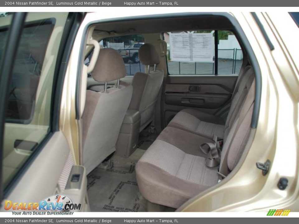 2004 Nissan Pathfinder SE Luminous Gold Metallic / Beige Photo #23