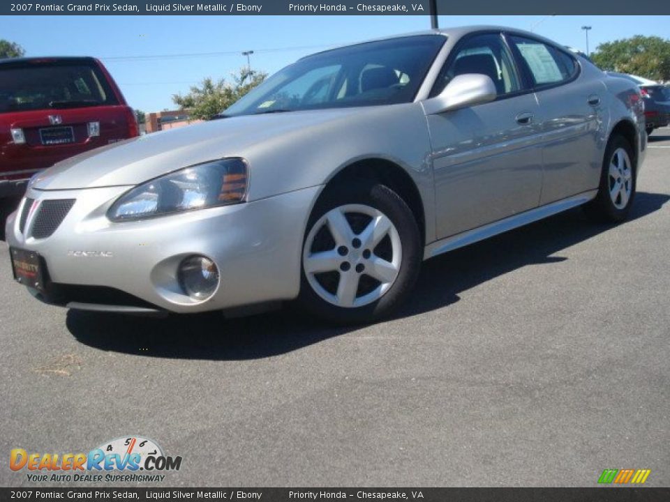 2007 Pontiac Grand Prix Sedan Liquid Silver Metallic / Ebony Photo #2