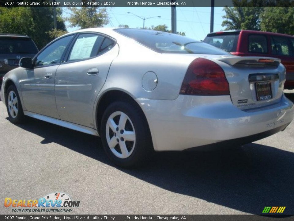 2007 Pontiac Grand Prix Sedan Liquid Silver Metallic / Ebony Photo #4