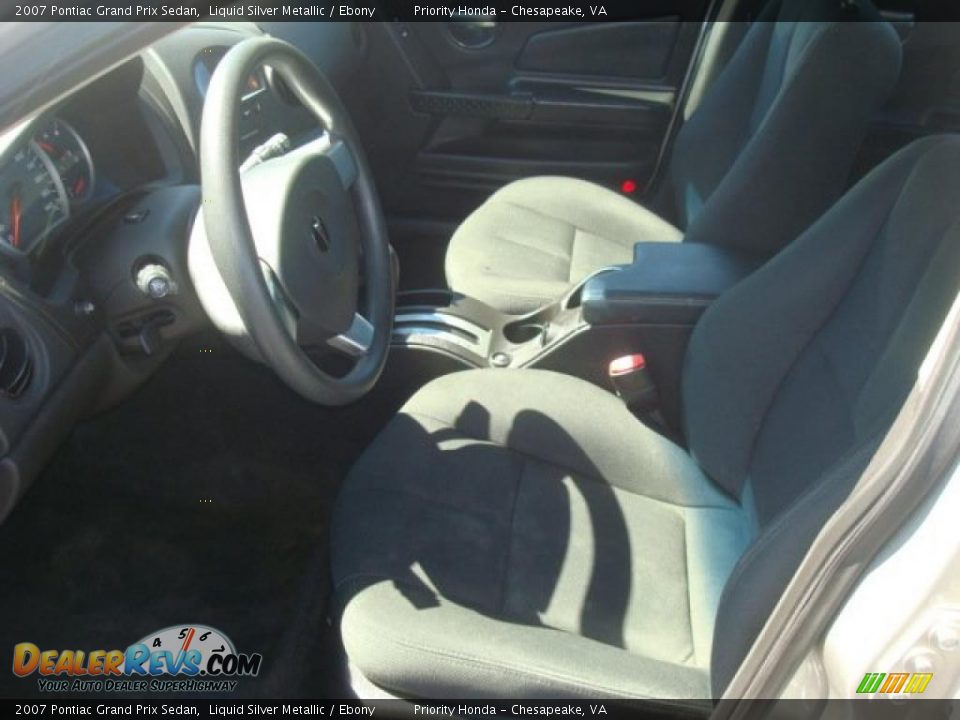 2007 Pontiac Grand Prix Sedan Liquid Silver Metallic / Ebony Photo #10