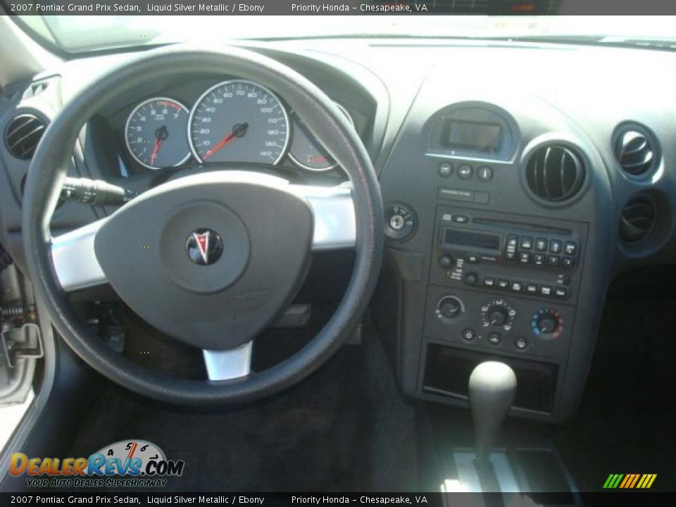 2007 Pontiac Grand Prix Sedan Liquid Silver Metallic / Ebony Photo #12