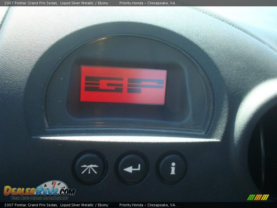 2007 Pontiac Grand Prix Sedan Liquid Silver Metallic / Ebony Photo #14