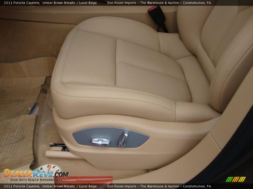 2011 Porsche Cayenne Umber Brown Metallic / Luxor Beige Photo #15