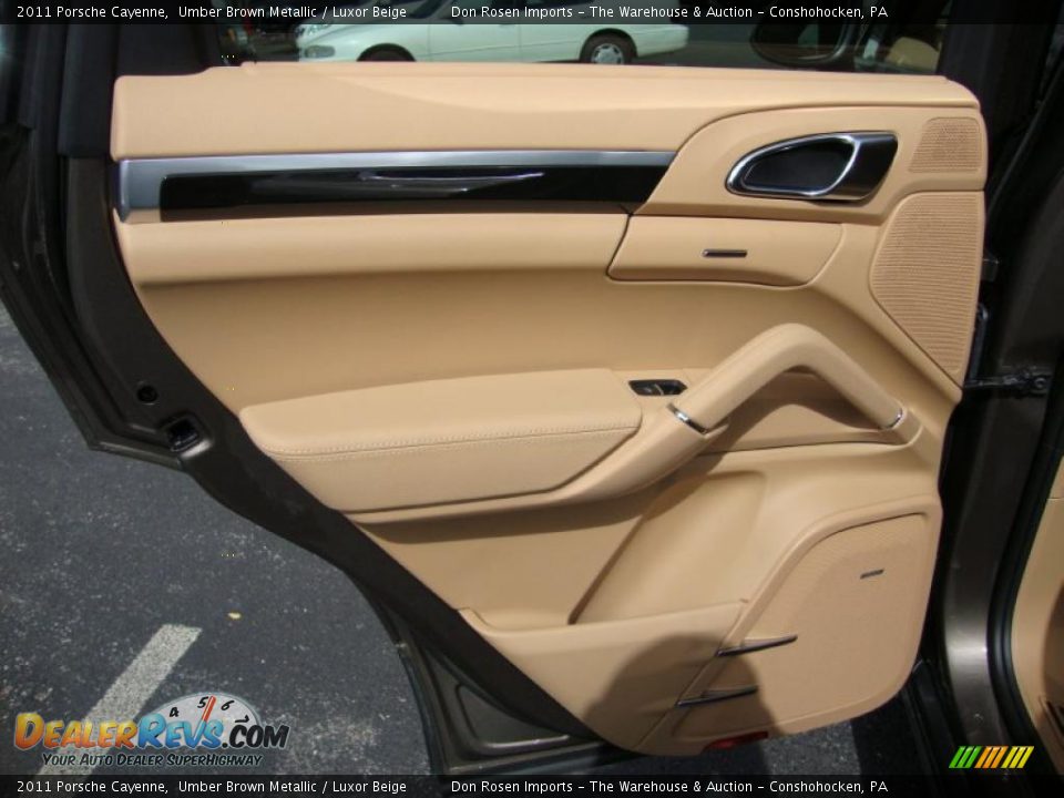 2011 Porsche Cayenne Umber Brown Metallic / Luxor Beige Photo #23