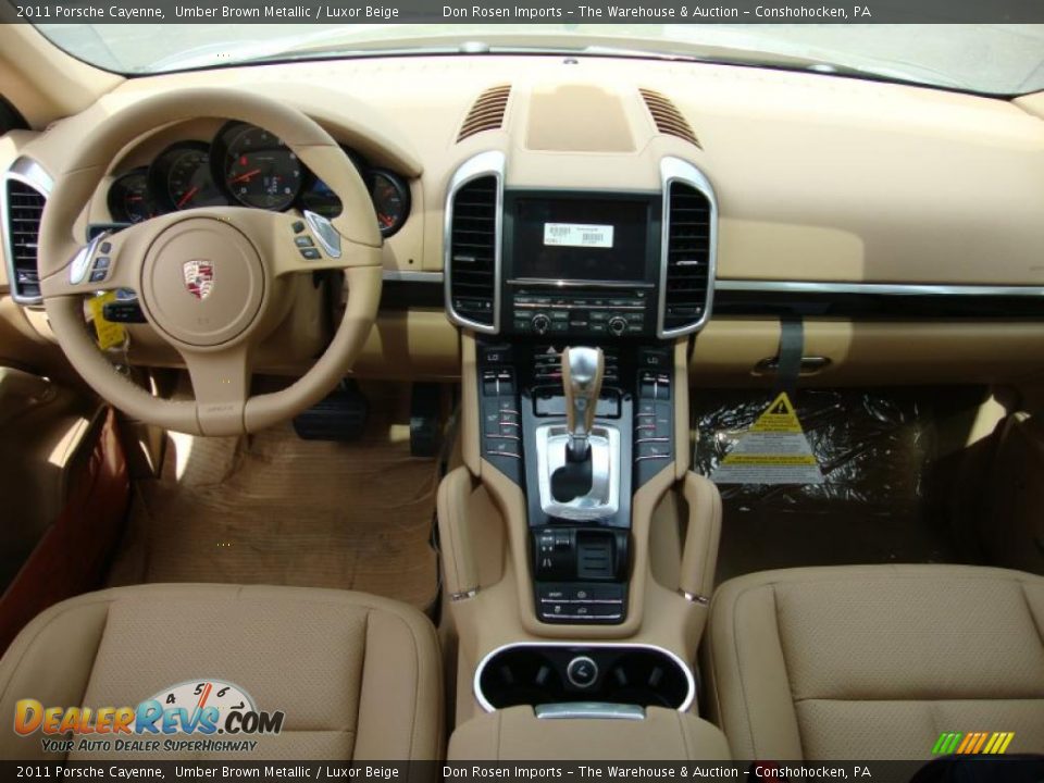 2011 Porsche Cayenne Umber Brown Metallic / Luxor Beige Photo #25