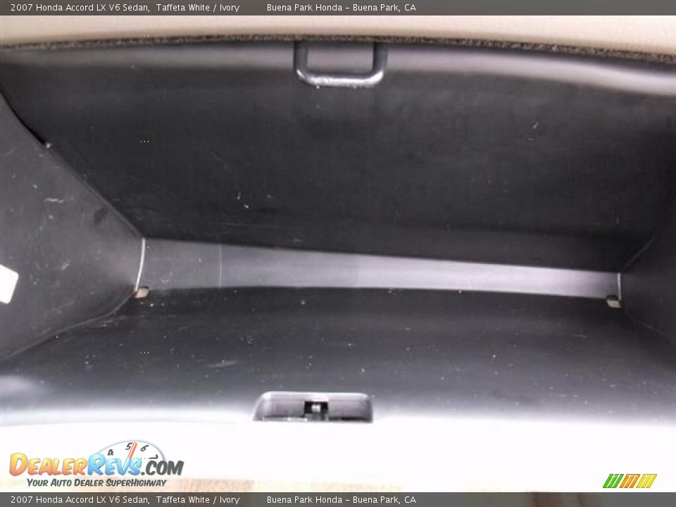 2007 Honda Accord LX V6 Sedan Taffeta White / Ivory Photo #15