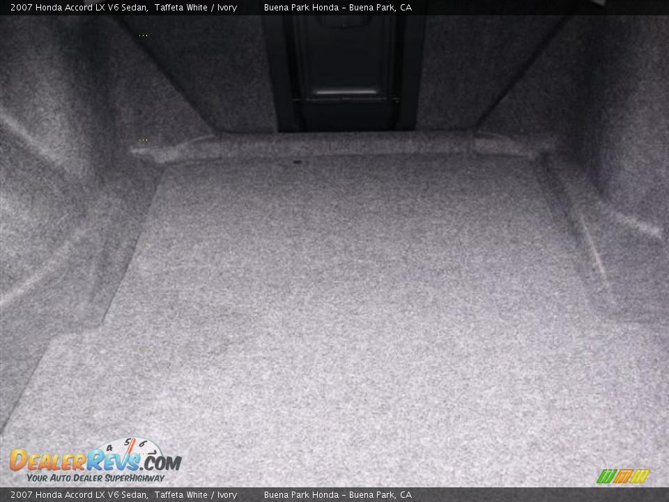 2007 Honda Accord LX V6 Sedan Taffeta White / Ivory Photo #27