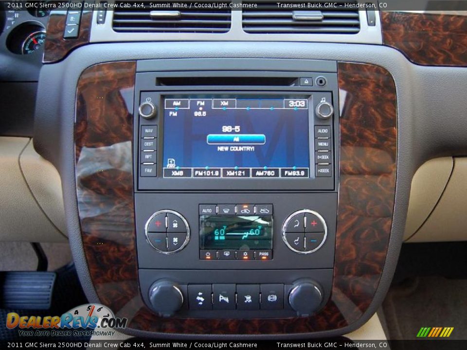 2011 GMC Sierra 2500HD Denali Crew Cab 4x4 Summit White / Cocoa/Light Cashmere Photo #16