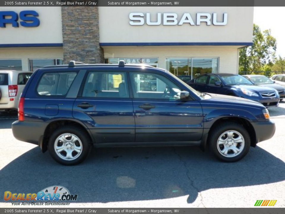 2005 Subaru Forester 2.5 X Regal Blue Pearl / Gray Photo 12