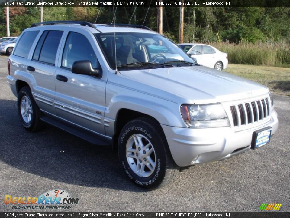 2004 Jeep Grand Cherokee Laredo 4x4 Bright Silver Metallic / Dark Slate Gray Photo #3