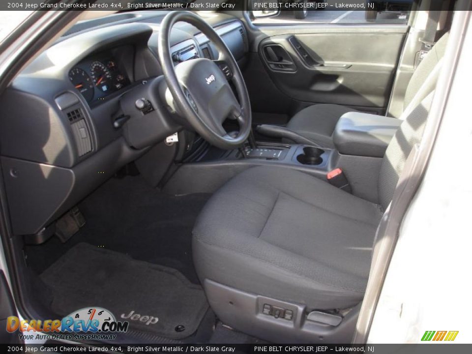 2004 Jeep Grand Cherokee Laredo 4x4 Bright Silver Metallic / Dark Slate Gray Photo #10