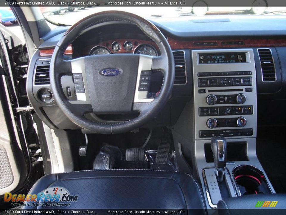 2009 Ford Flex Limited AWD Black / Charcoal Black Photo #20