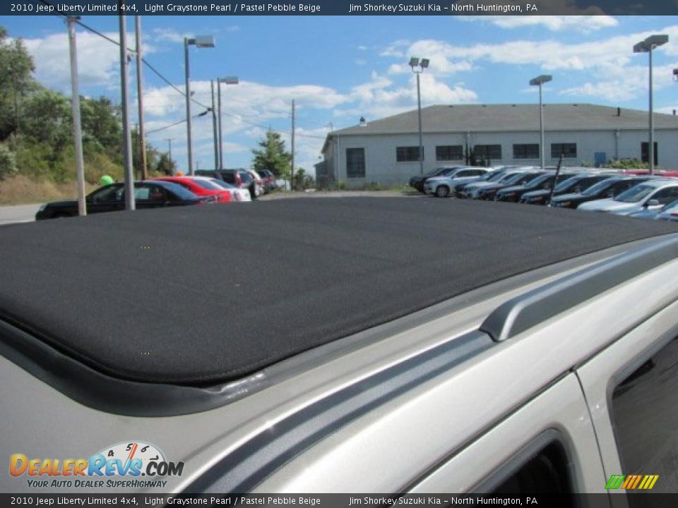 2010 Jeep Liberty Limited 4x4 Light Graystone Pearl / Pastel Pebble Beige Photo #5