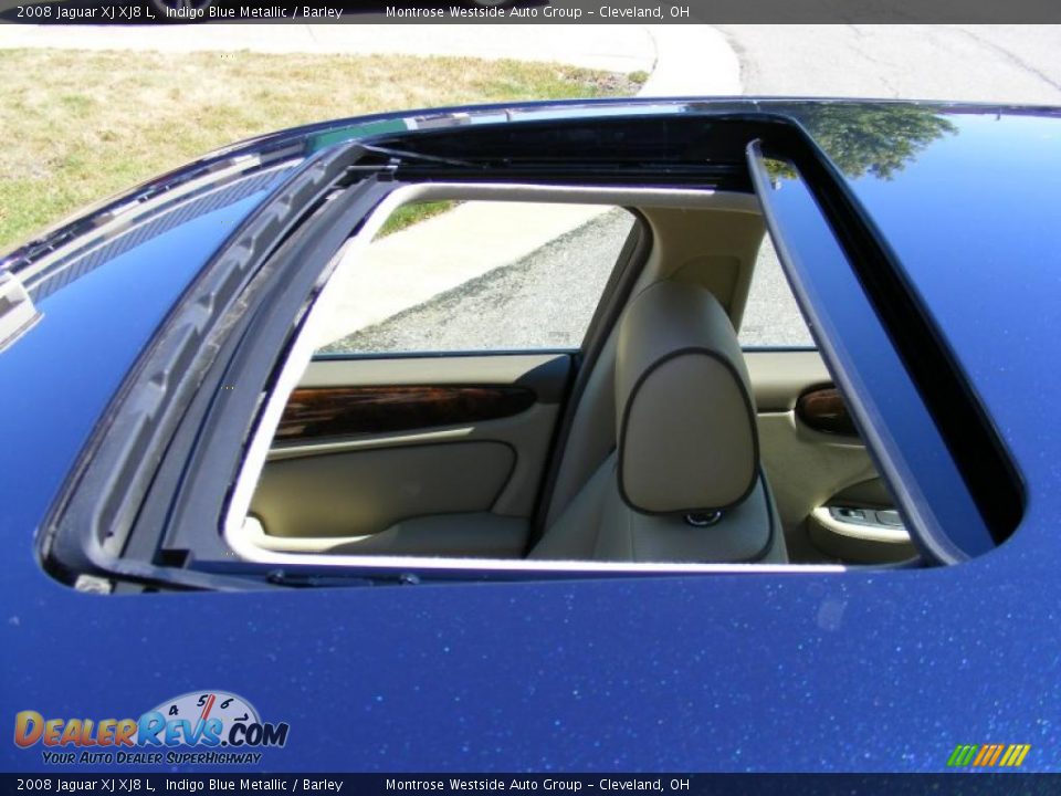 2008 Jaguar XJ XJ8 L Indigo Blue Metallic / Barley Photo #27
