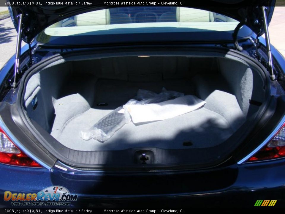 2008 Jaguar XJ XJ8 L Indigo Blue Metallic / Barley Photo #28