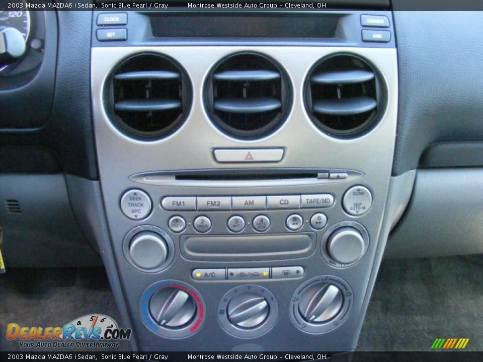 2003 Mazda MAZDA6 i Sedan Sonic Blue Pearl / Gray Photo #19