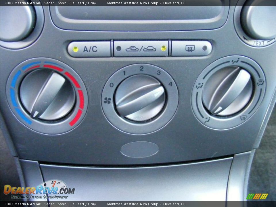 2003 Mazda MAZDA6 i Sedan Sonic Blue Pearl / Gray Photo #21