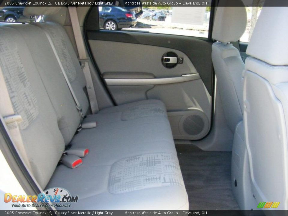2005 Chevrolet Equinox LS Galaxy Silver Metallic / Light Gray Photo #12