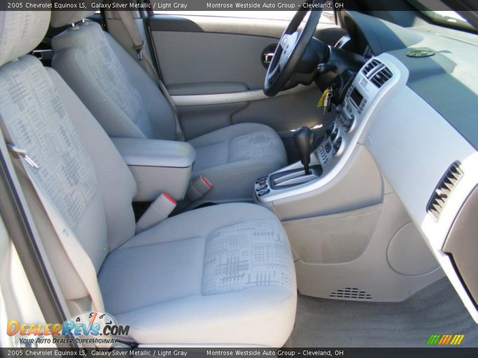 2005 Chevrolet Equinox LS Galaxy Silver Metallic / Light Gray Photo #13
