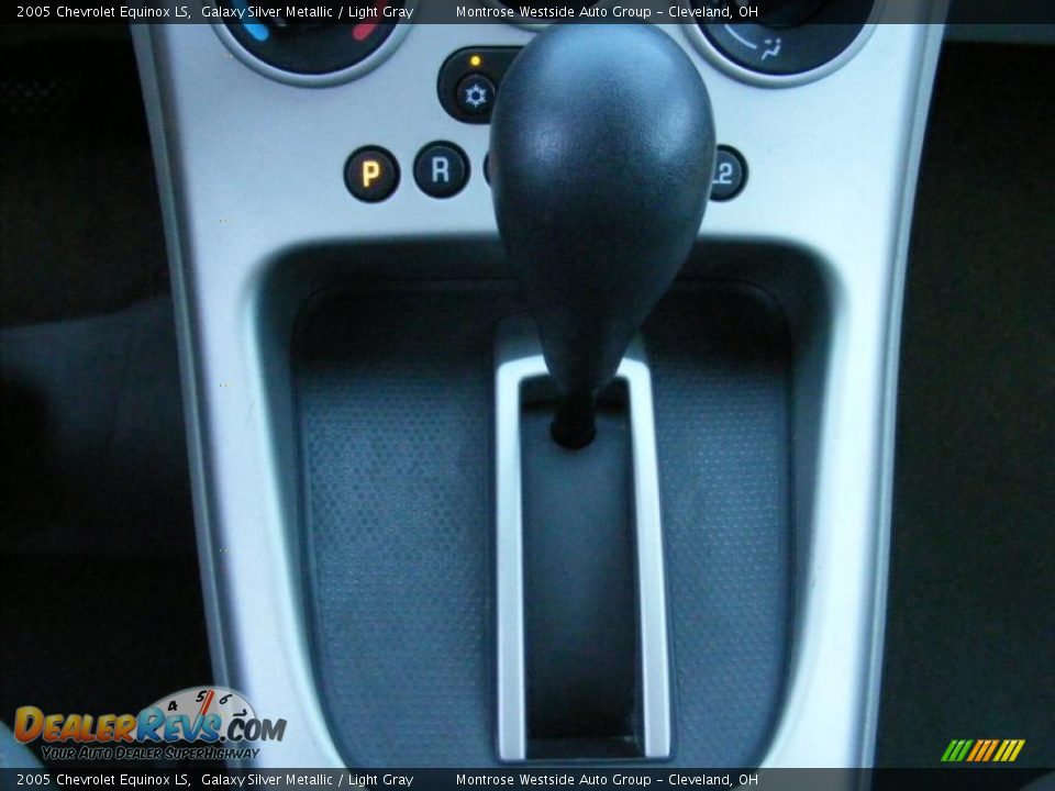 2005 Chevrolet Equinox LS Galaxy Silver Metallic / Light Gray Photo #23