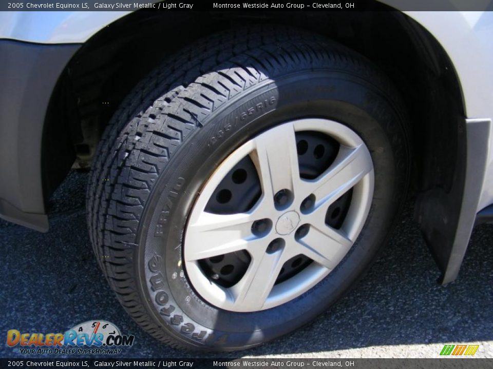 2005 Chevrolet Equinox LS Galaxy Silver Metallic / Light Gray Photo #27