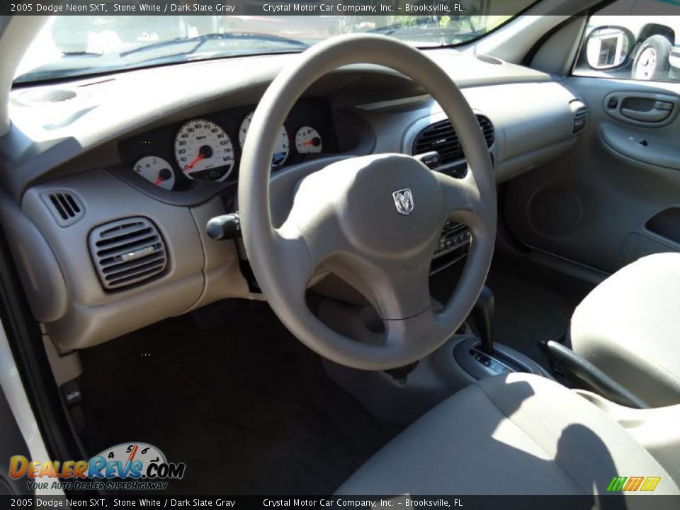 2005 Dodge Neon SXT Stone White / Dark Slate Gray Photo #6