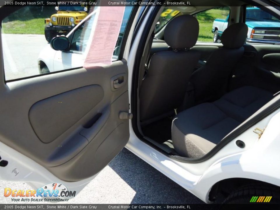 2005 Dodge Neon SXT Stone White / Dark Slate Gray Photo #7