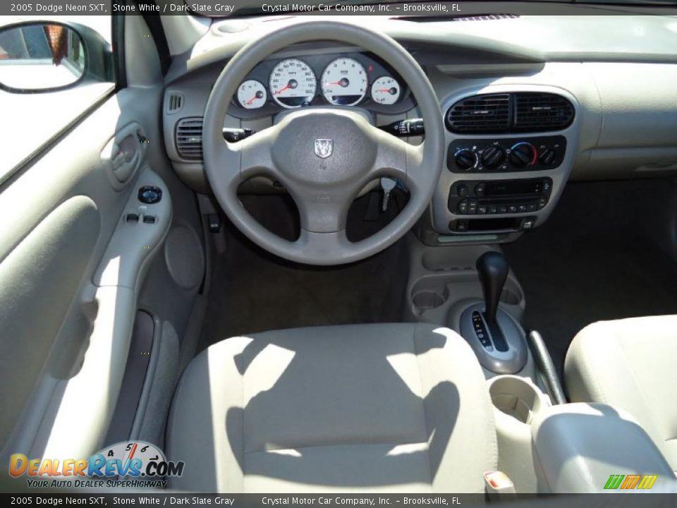 2005 Dodge Neon SXT Stone White / Dark Slate Gray Photo #9