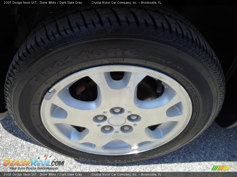 2005 Dodge Neon SXT Stone White / Dark Slate Gray Photo #24