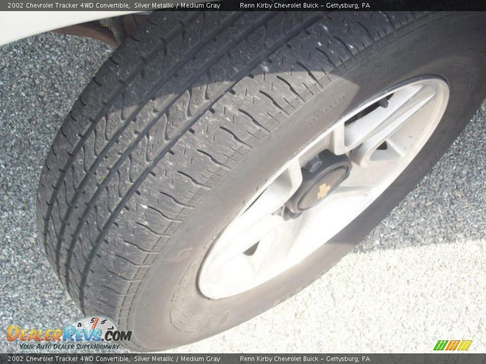 2002 Chevrolet Tracker 4WD Convertible Silver Metallic / Medium Gray Photo #4