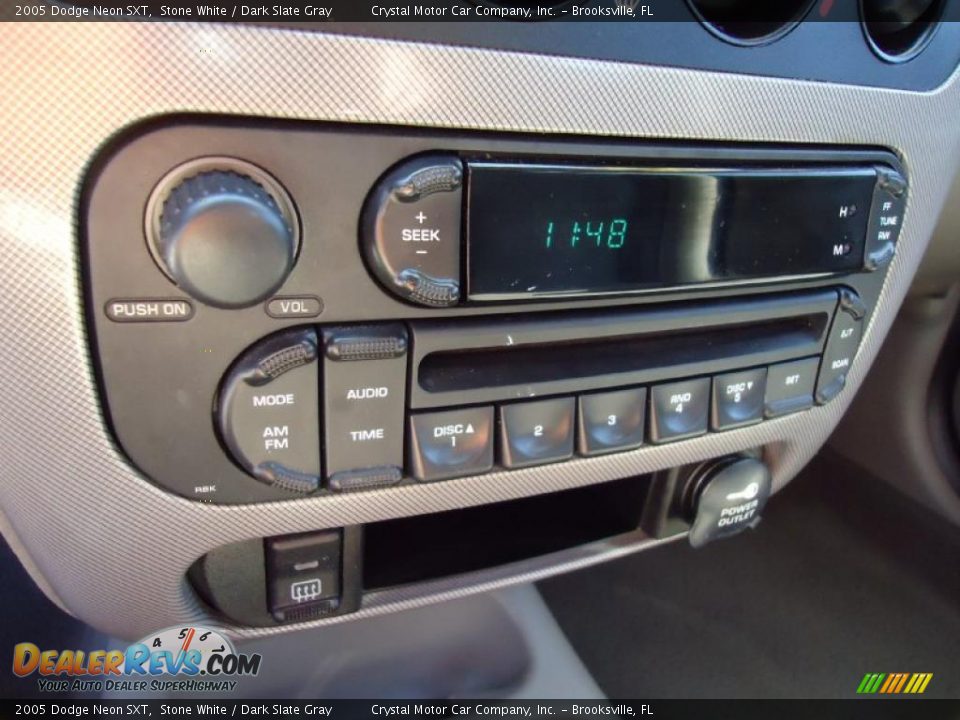 2005 Dodge Neon SXT Stone White / Dark Slate Gray Photo #33