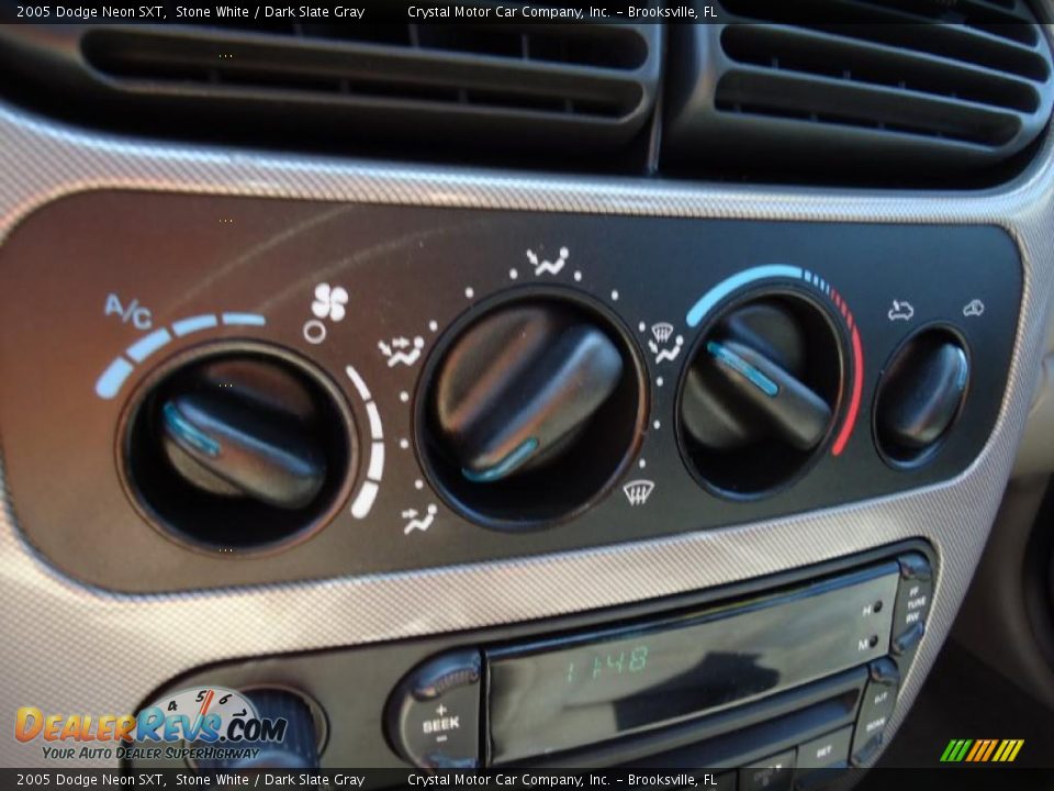2005 Dodge Neon SXT Stone White / Dark Slate Gray Photo #34