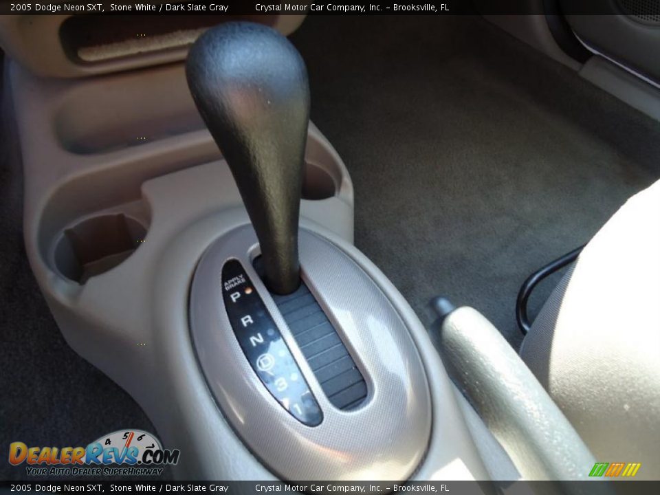 2005 Dodge Neon SXT Stone White / Dark Slate Gray Photo #35