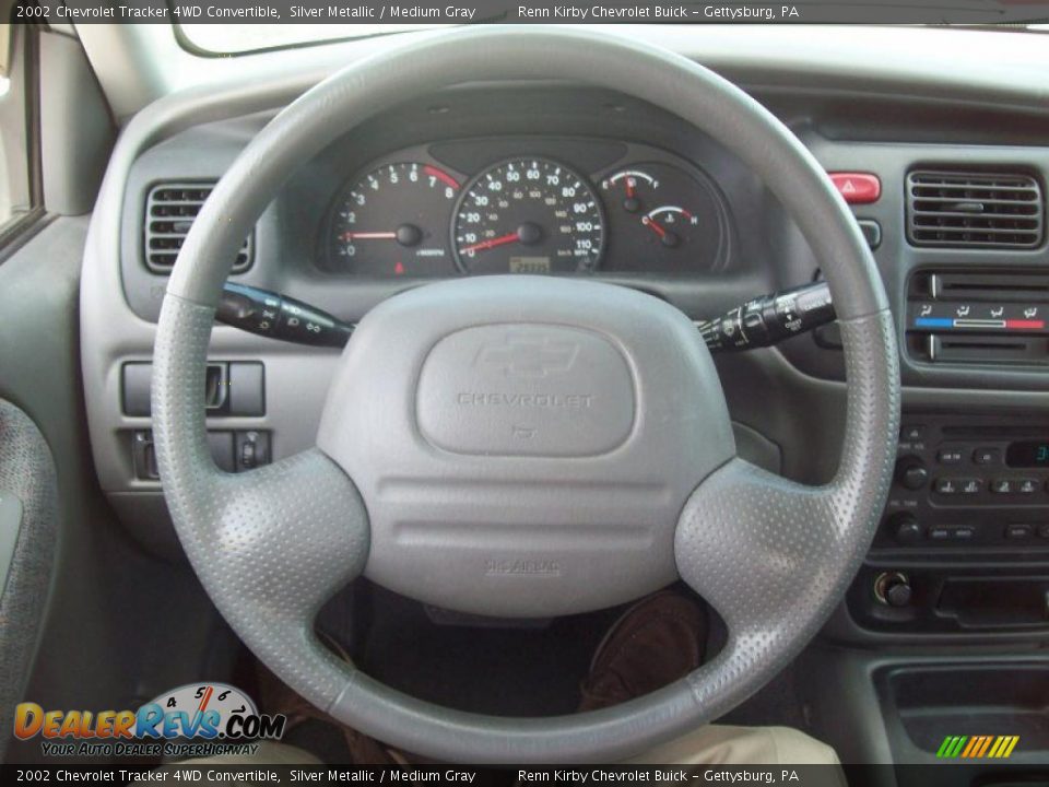 2002 Chevrolet Tracker 4WD Convertible Silver Metallic / Medium Gray Photo #21