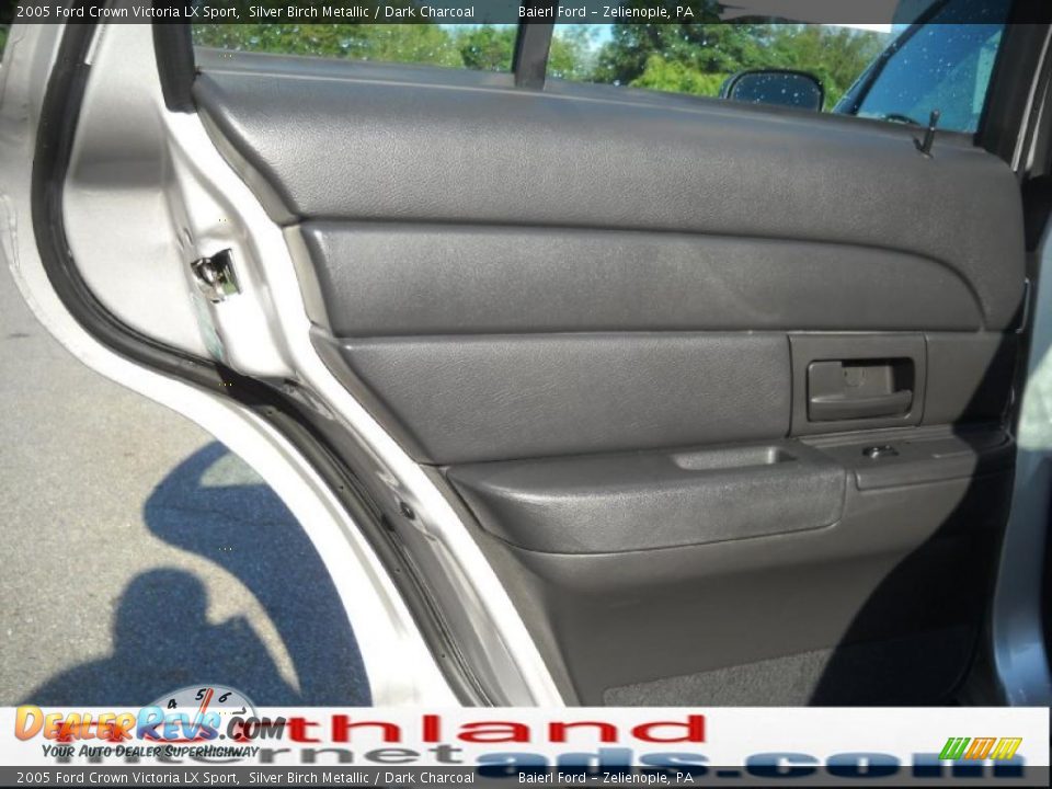 2005 Ford Crown Victoria LX Sport Silver Birch Metallic / Dark Charcoal Photo #13