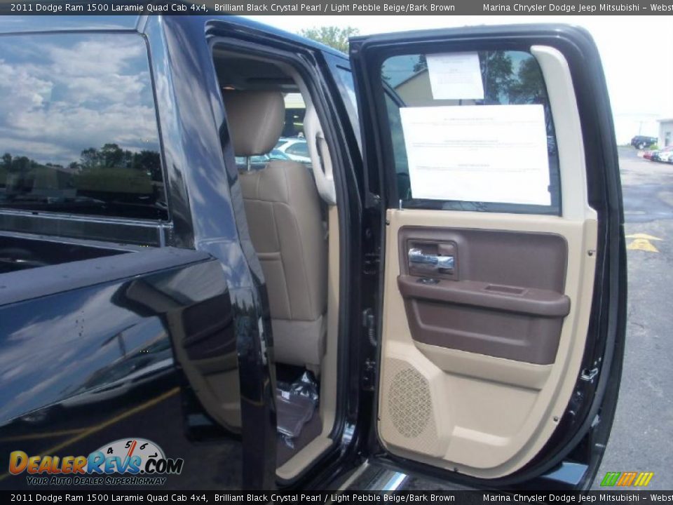 2011 Dodge Ram 1500 Laramie Quad Cab 4x4 Brilliant Black Crystal Pearl / Light Pebble Beige/Bark Brown Photo #19