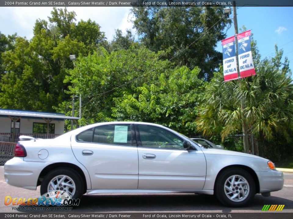 2004 Pontiac Grand Am SE Sedan Galaxy Silver Metallic / Dark Pewter Photo #6