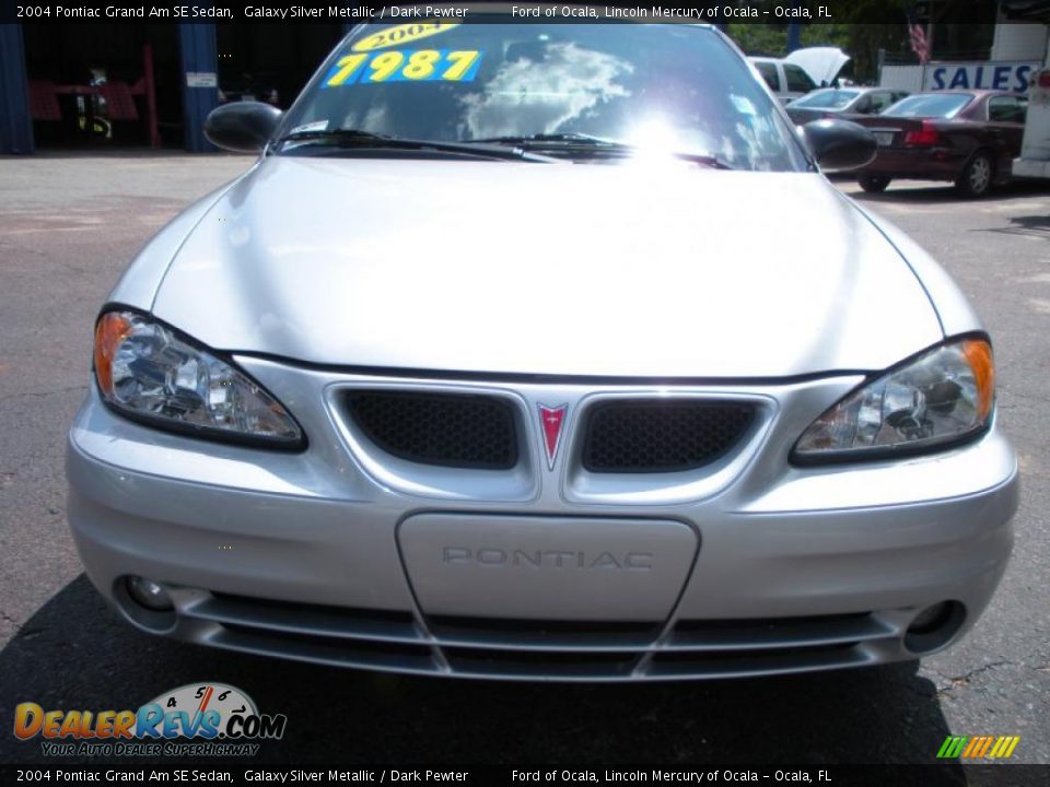 2004 Pontiac Grand Am SE Sedan Galaxy Silver Metallic / Dark Pewter Photo #8