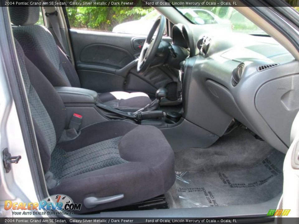 2004 Pontiac Grand Am SE Sedan Galaxy Silver Metallic / Dark Pewter Photo #15