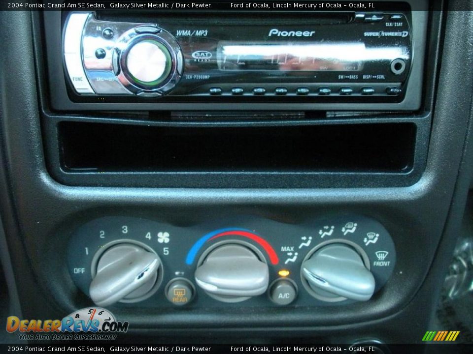 2004 Pontiac Grand Am SE Sedan Galaxy Silver Metallic / Dark Pewter Photo #21