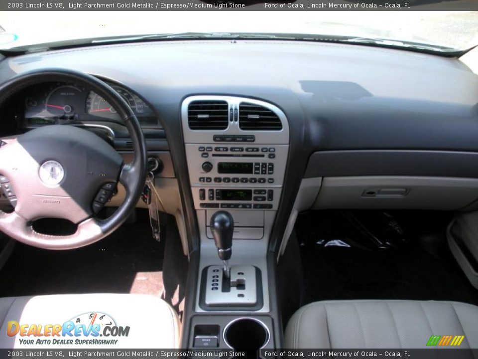 2003 Lincoln LS V8 Light Parchment Gold Metallic / Espresso/Medium Light Stone Photo #17
