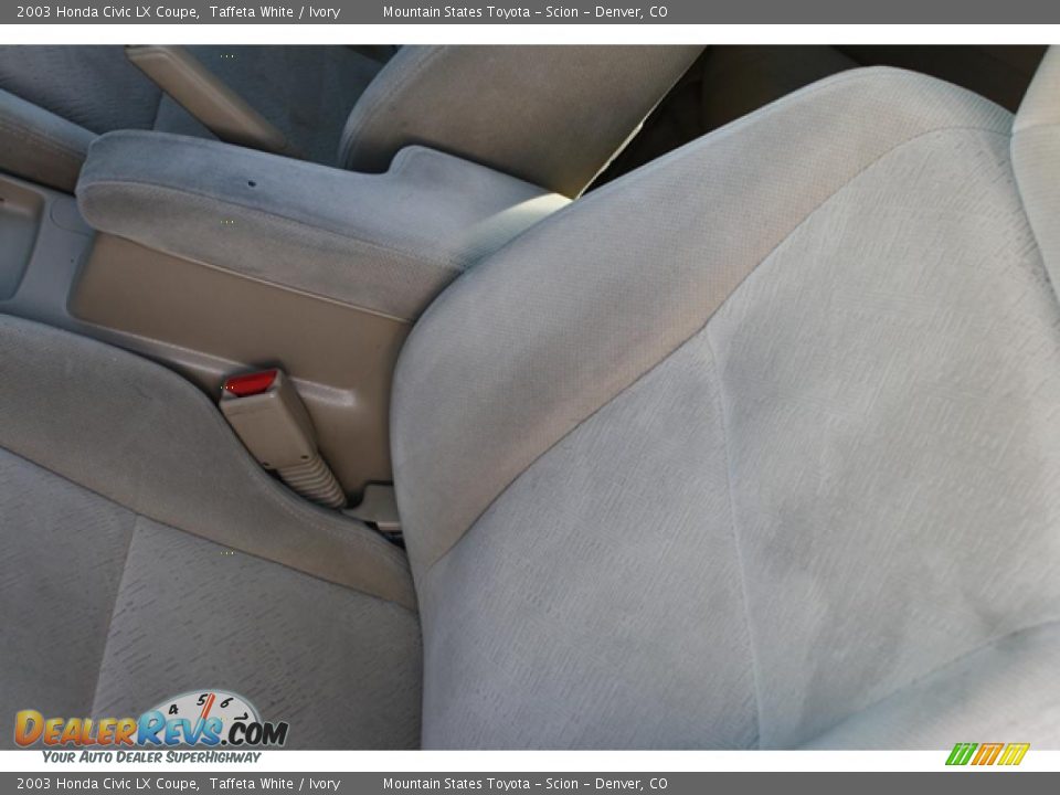 2003 Honda Civic LX Coupe Taffeta White / Ivory Photo #10